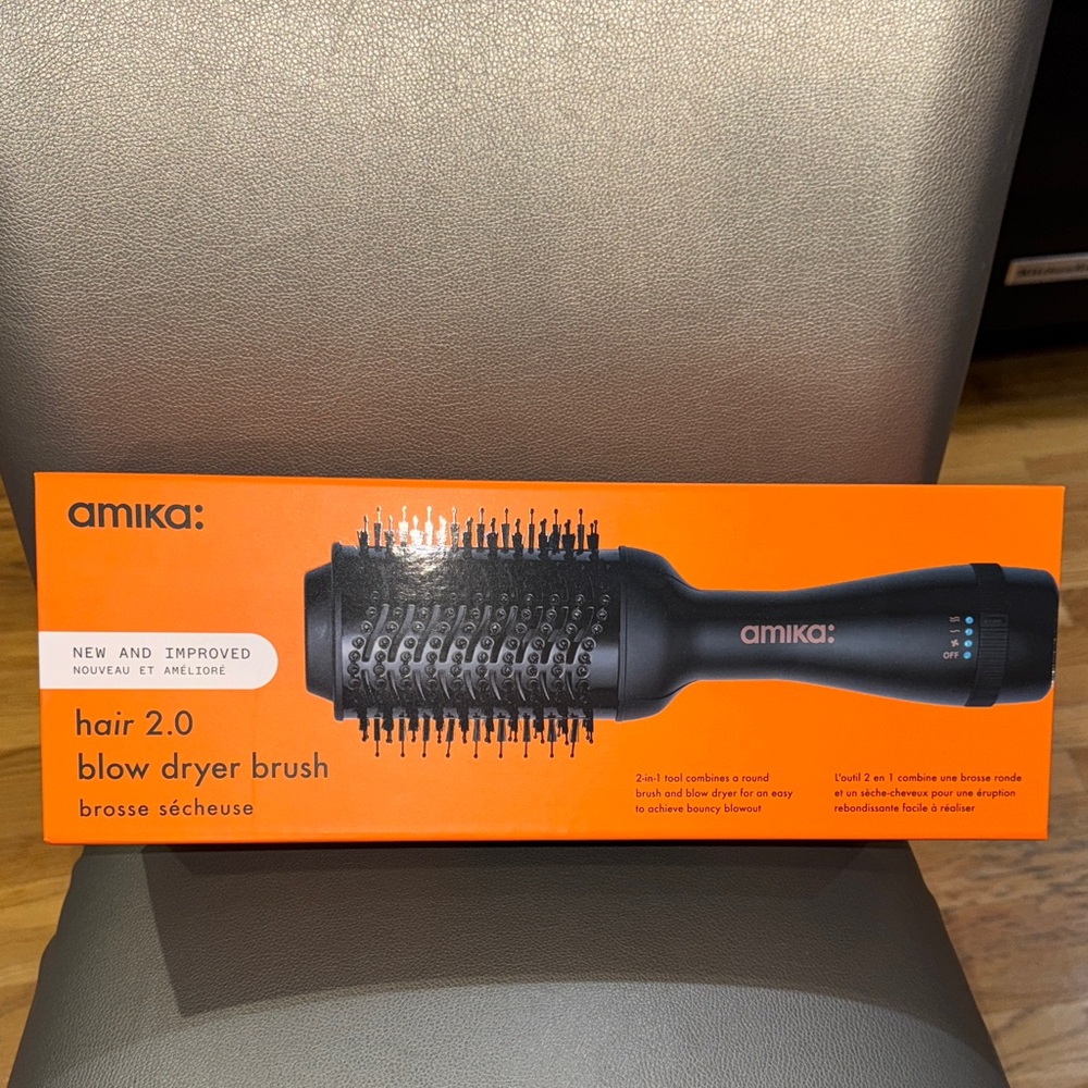 Amika Hair 2.0 Blow Dryer Brush - Black and Orange